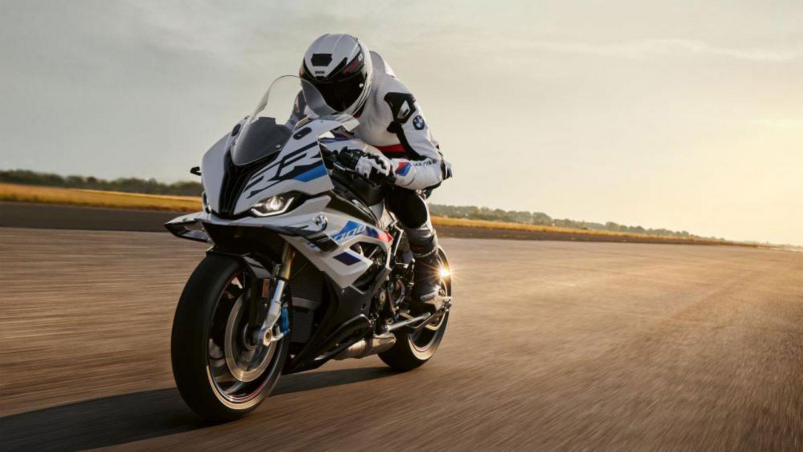 BMW S 1000 RR 2023: Πιο «Μ» από ποτέ